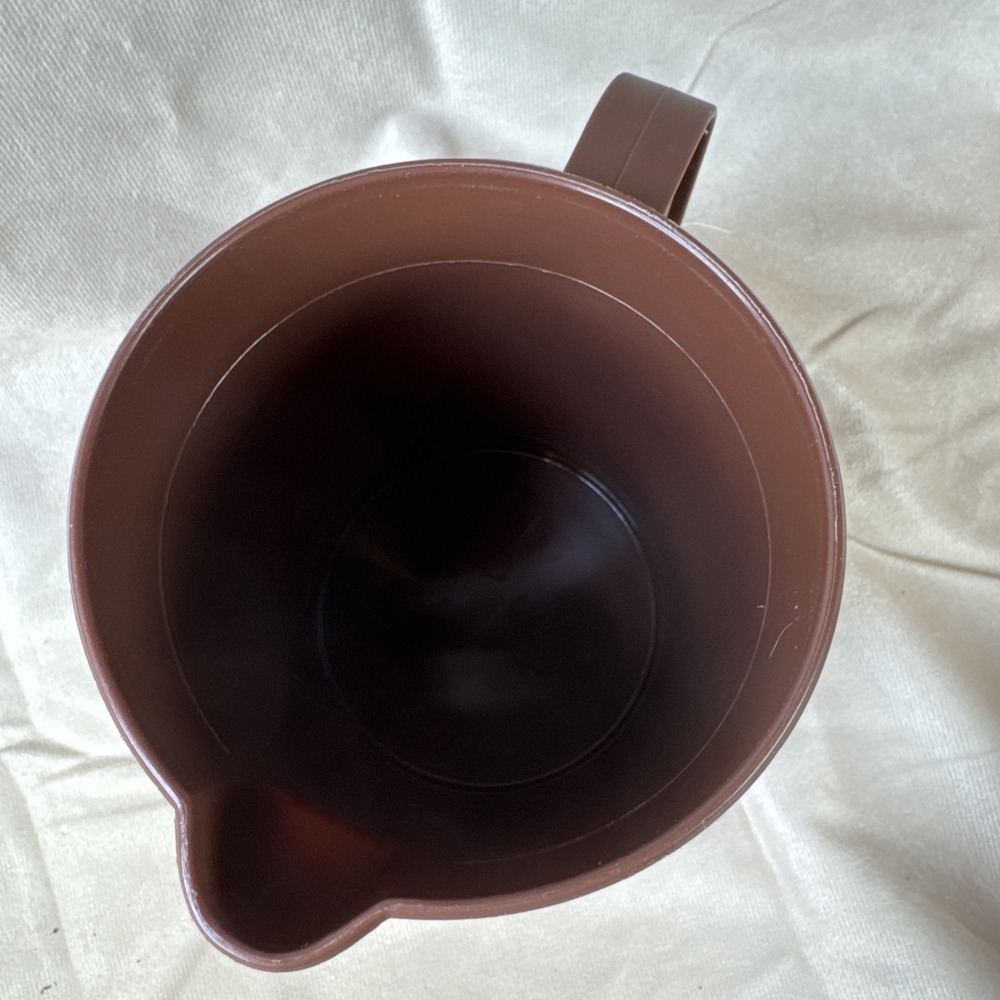 VTG Nestle Quick Nesquik Brown Chocolate Milk Bunny Mixer Plastic‎ Pitcher 24oz - Picture 8 of 14